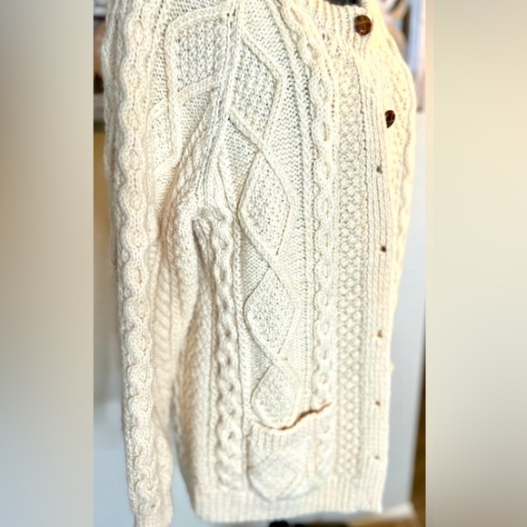 🤩 NEW LISTING! Blarney Woollen Mills Vintage Cream Cable Knit Wool Sweater Sz L - Picture 3 of 11